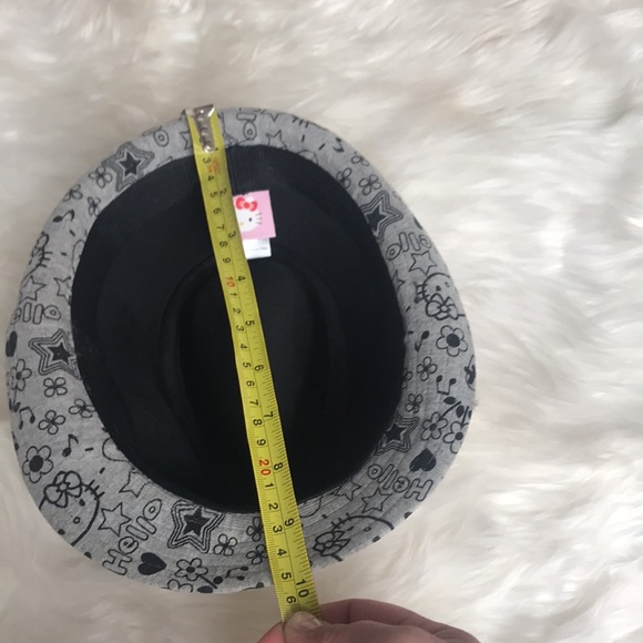 Hello Kitty Fedora Hat - Picture 6 of 7